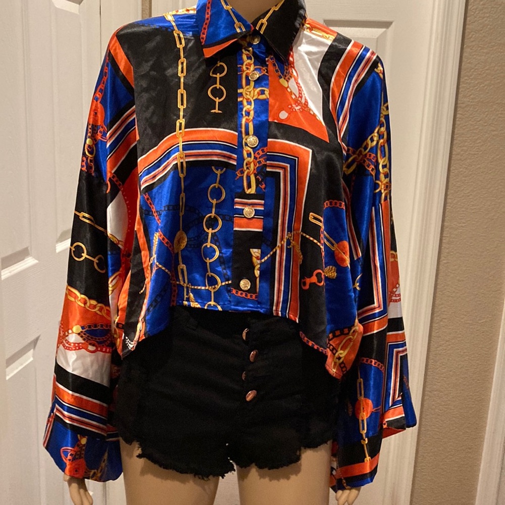 Signature 8 Brand Gorgeous Satin blouse S/M